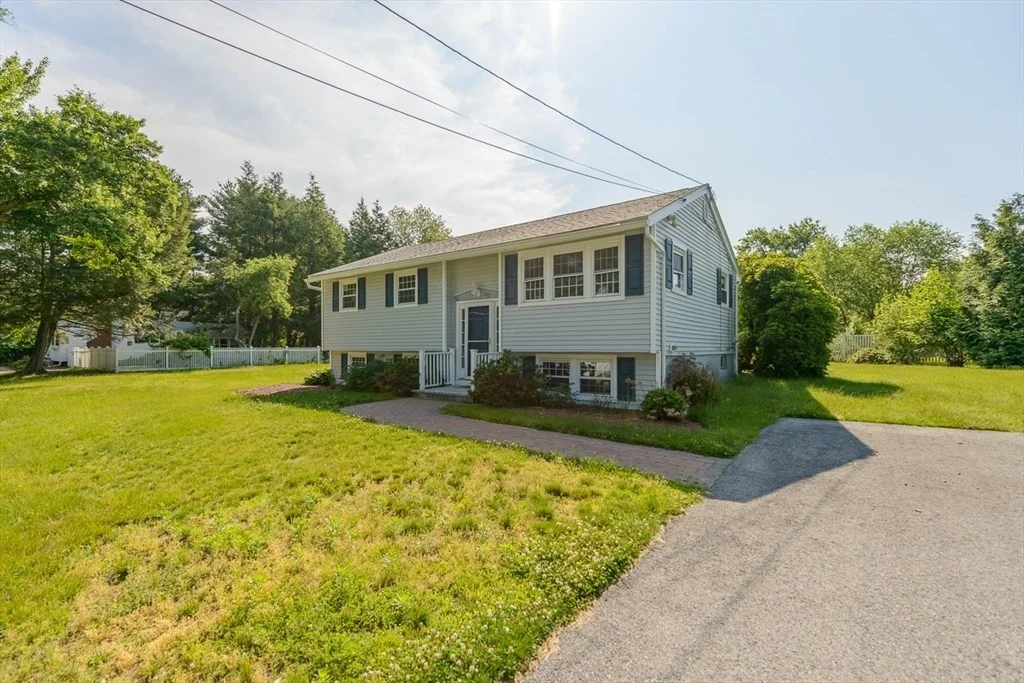 Photo of 392 Acton Rd