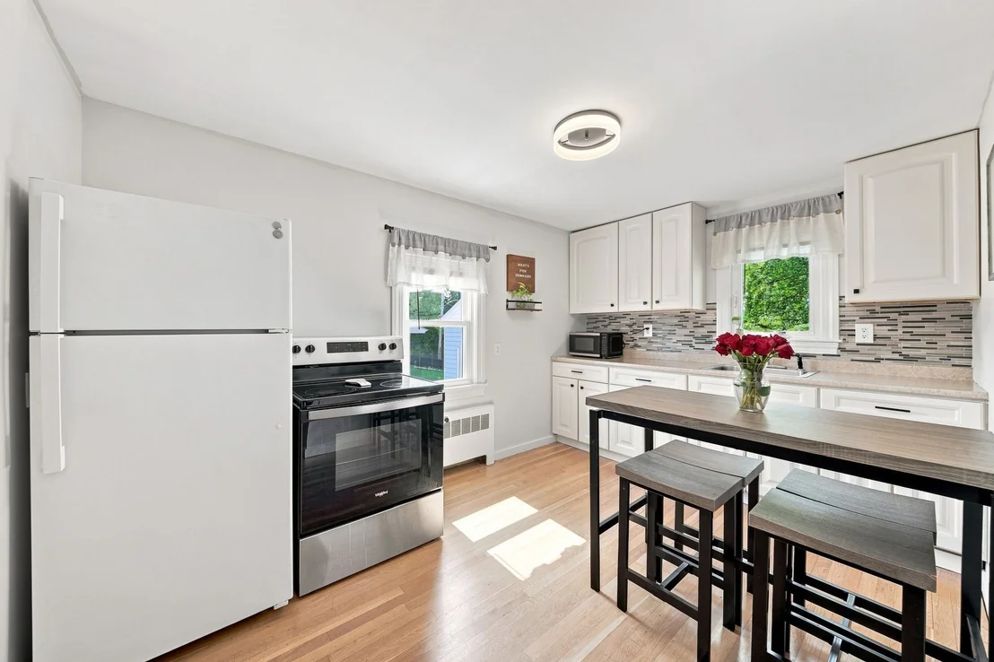 Photo of 46 Lupine Rd