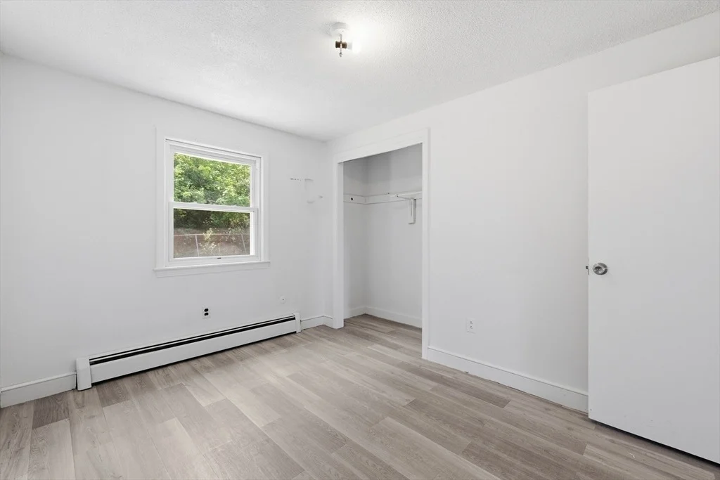 Photo of 95 Lillian Ter