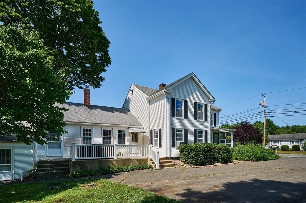 Photo of 666 Montgomery Rd