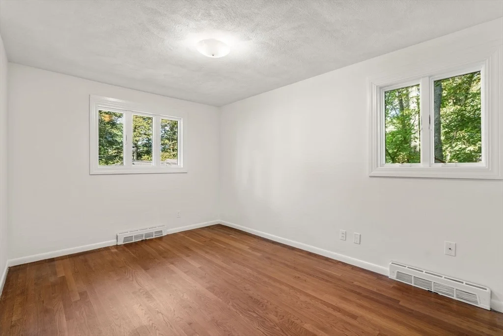 Photo of 97 Barton Dr