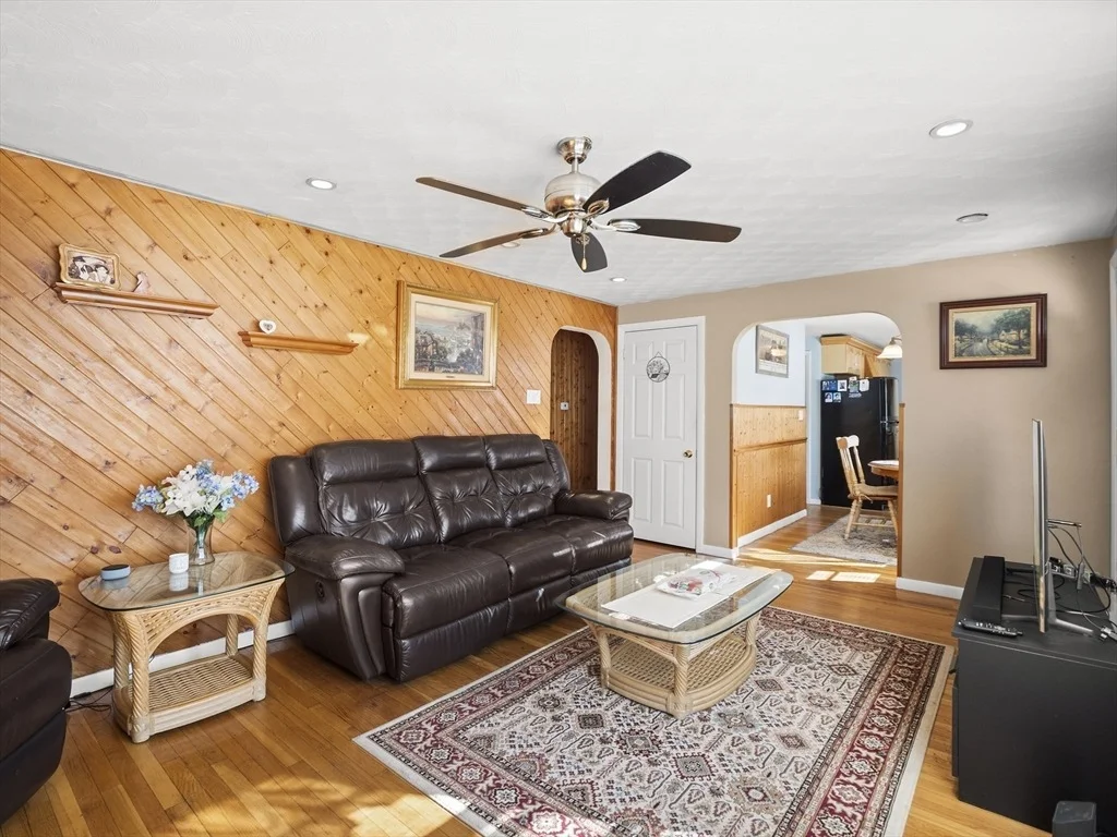 Photo of 30 Caleb St