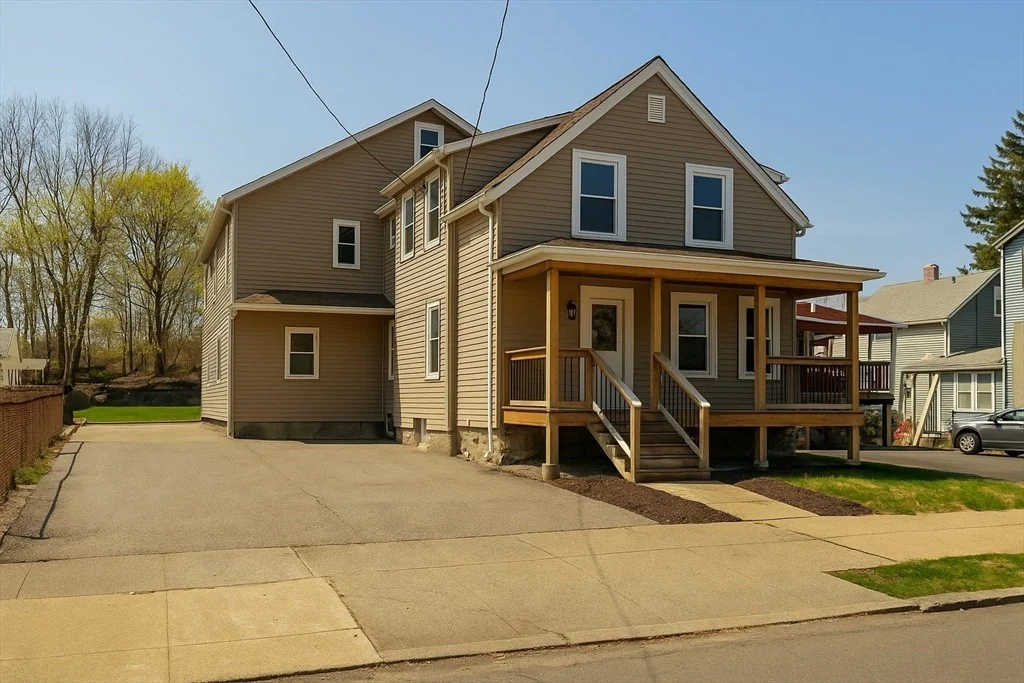 Photo of 9 Raddin St