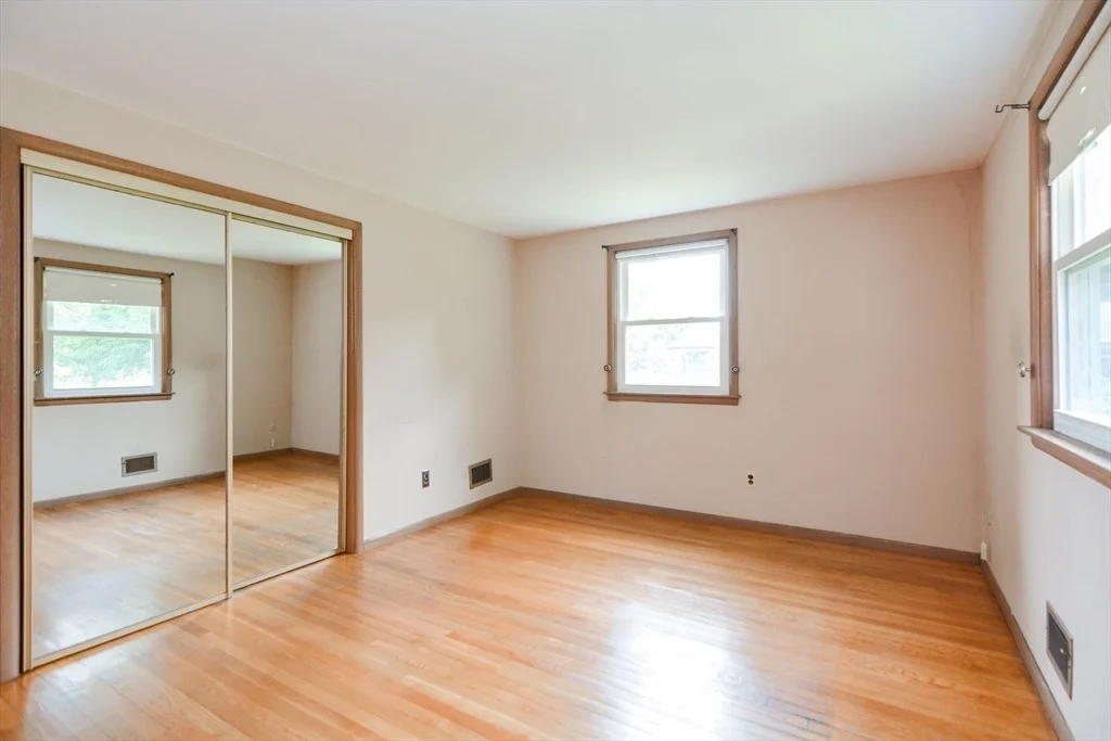 Photo of 12 Lanewood Avenue