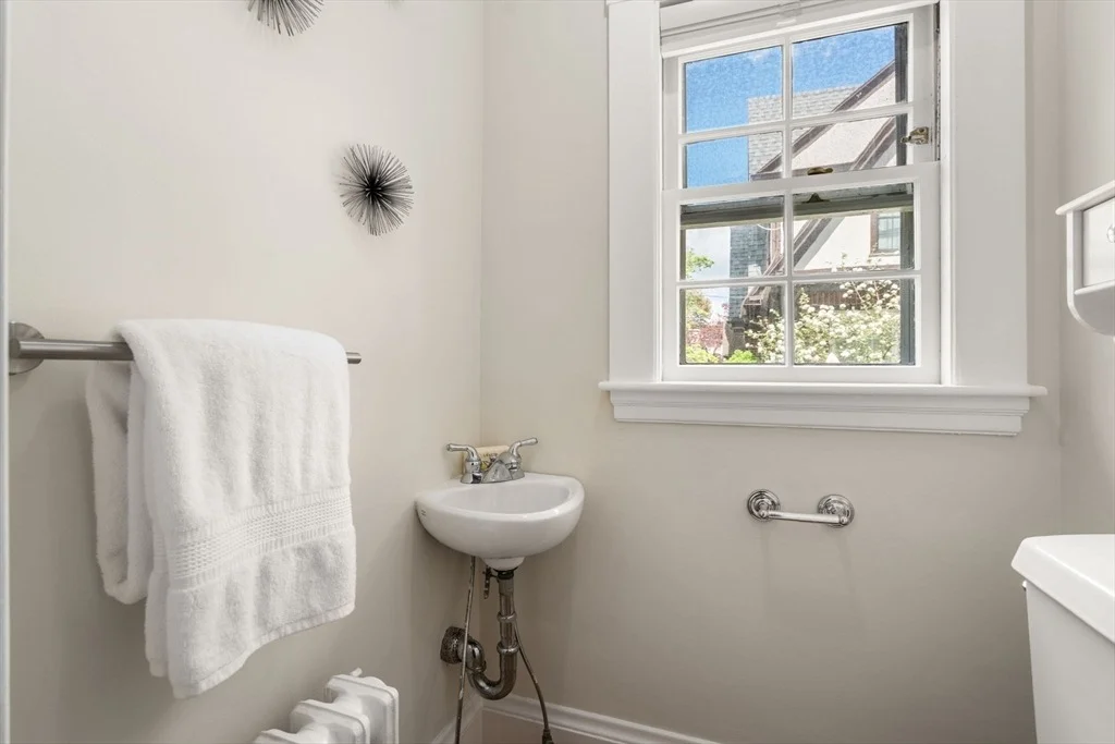 Photo of 33 Longfellow Road
