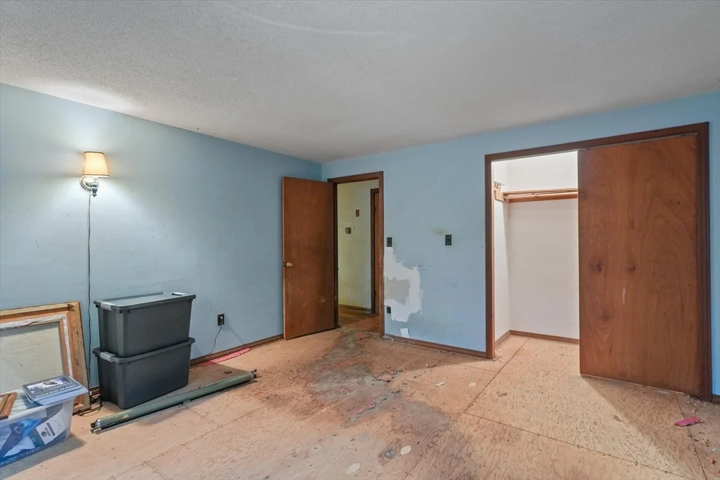 Photo of 601 Flathill Road