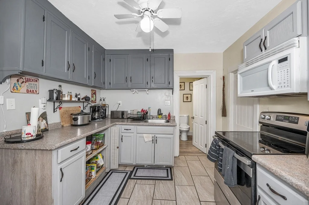 Photo of 2 Lakeview Ave