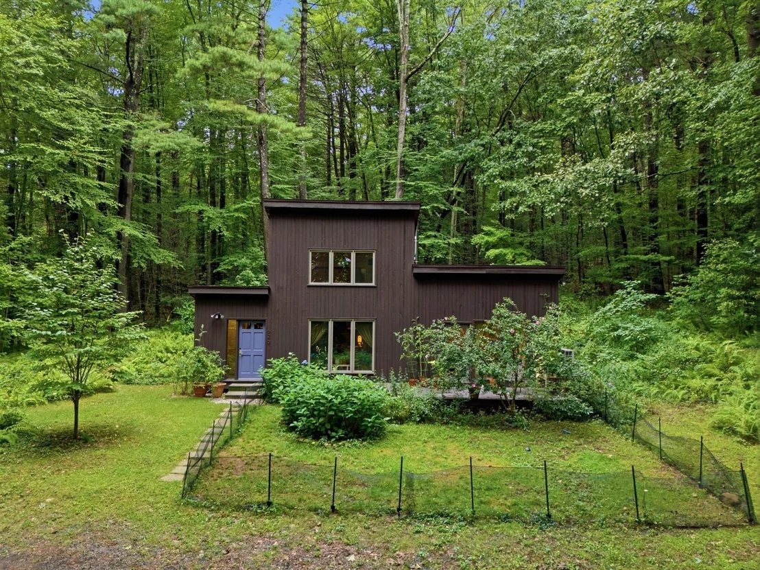 Photo of 626 Station Rd