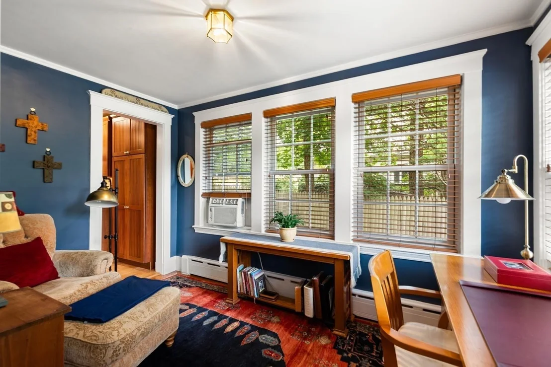 Photo of 216 Bellevue Rd