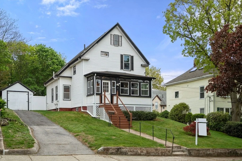 Photo of 109 Pine Grove Avenue