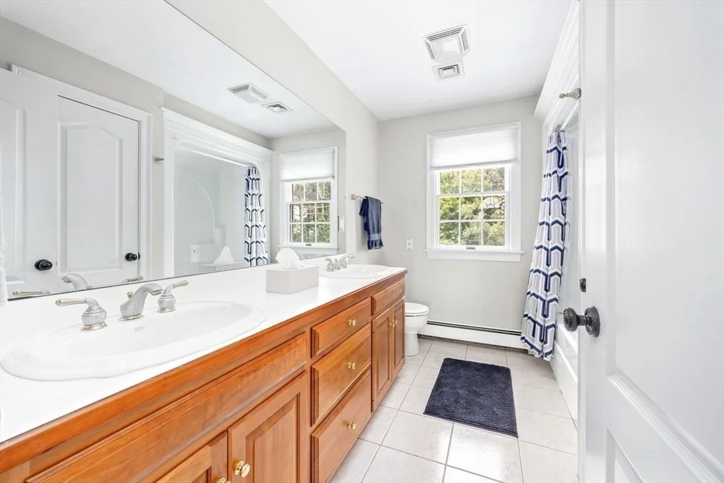 Photo of 17 Maplewood Dr