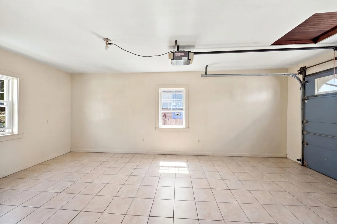Photo of 147 Elmlawn Rd