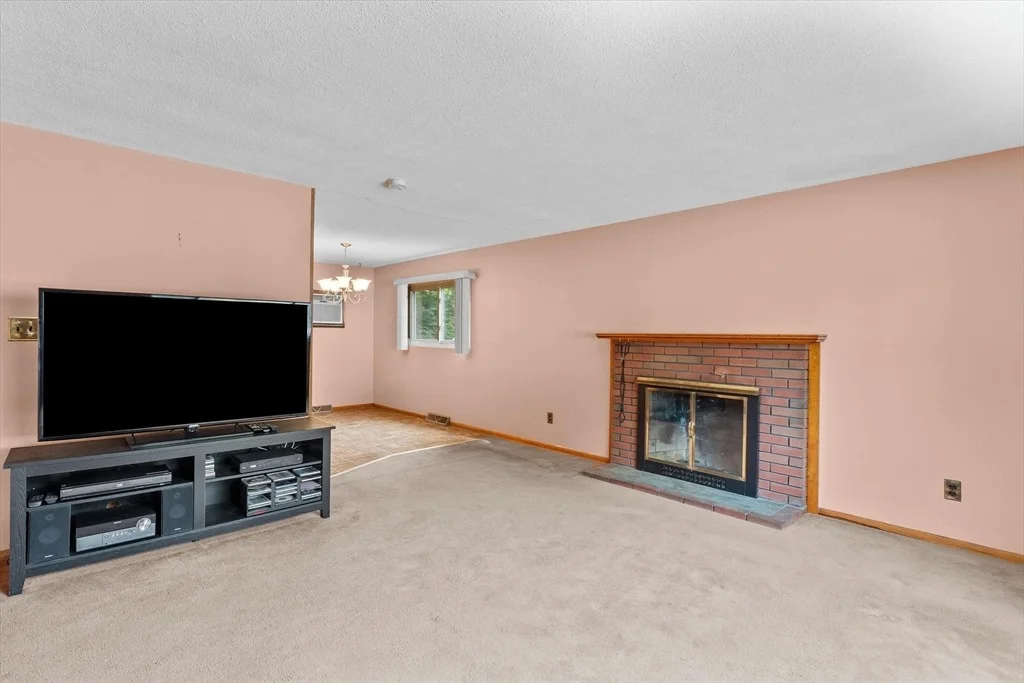 Photo of 9 Hilltop Ave