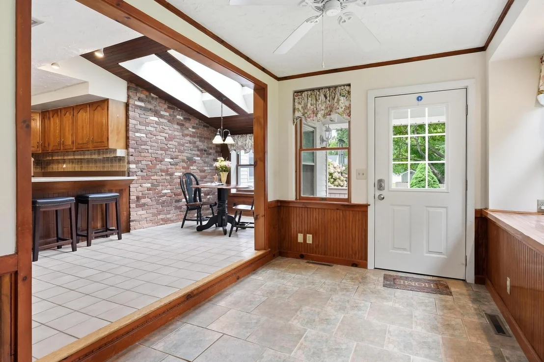 Photo of 4 Orchard Dr