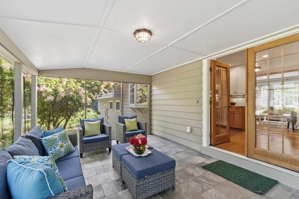 Photo of 6 Black Horse Dr