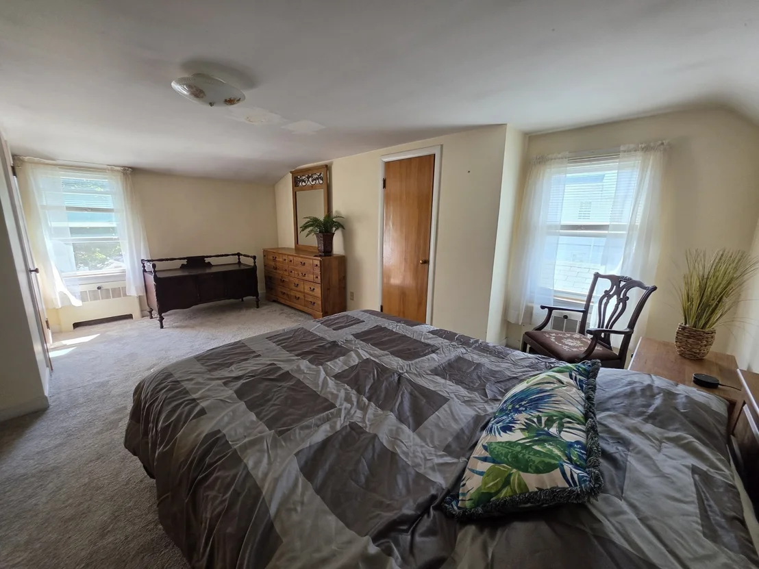 Photo of 4 Edgemere Rd