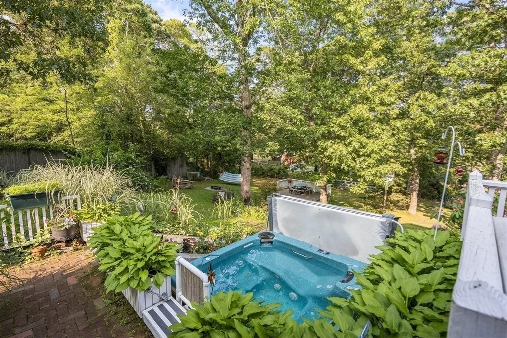 Photo of 43 Owl Pond Rd
