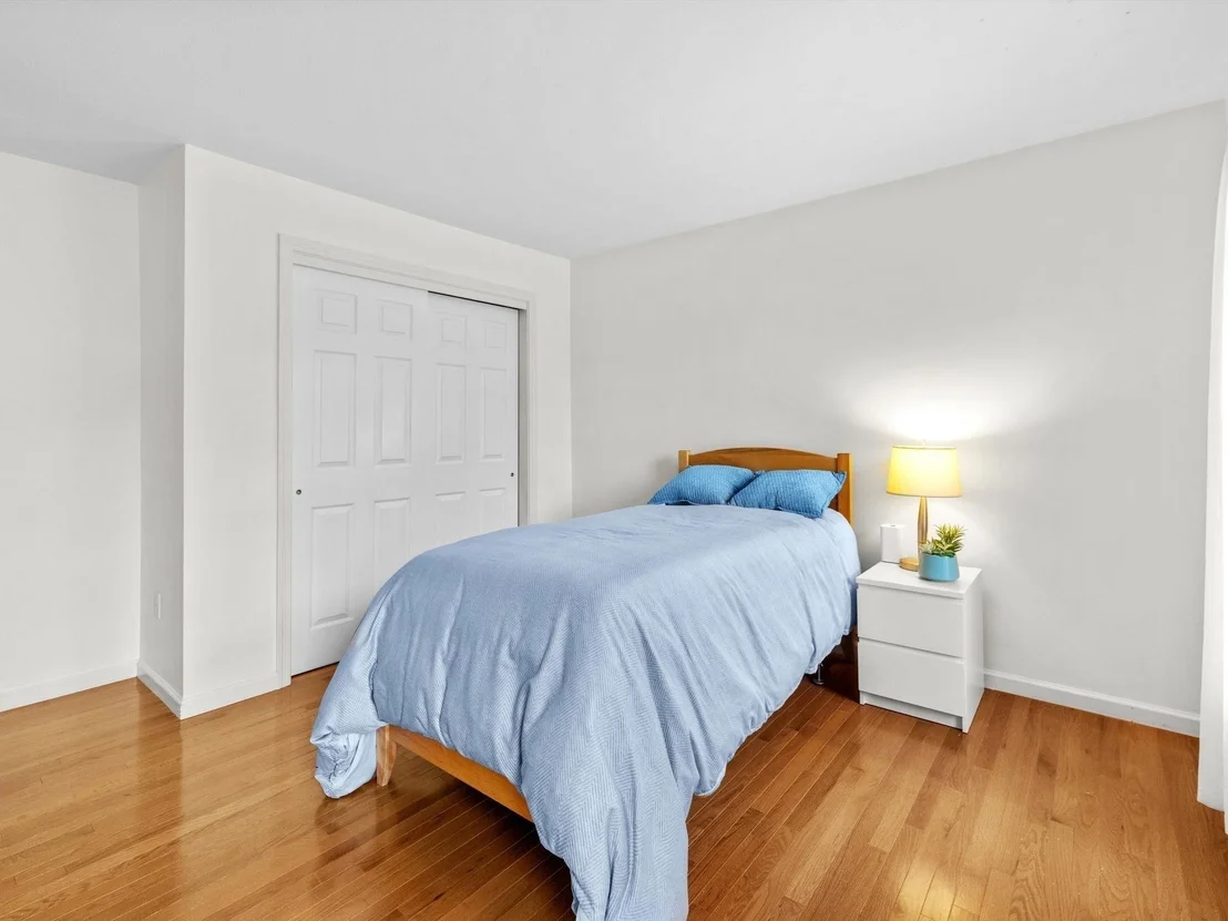 Photo of 41 Piccadilly Way