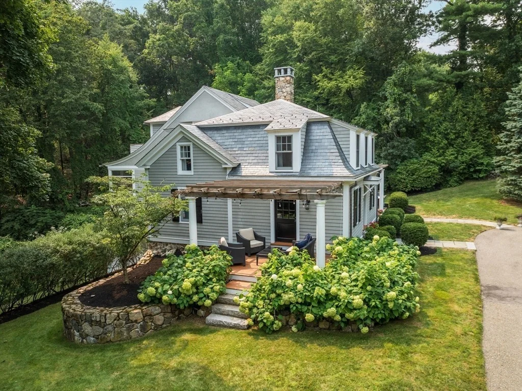 Photo of 32 Intervale Rd