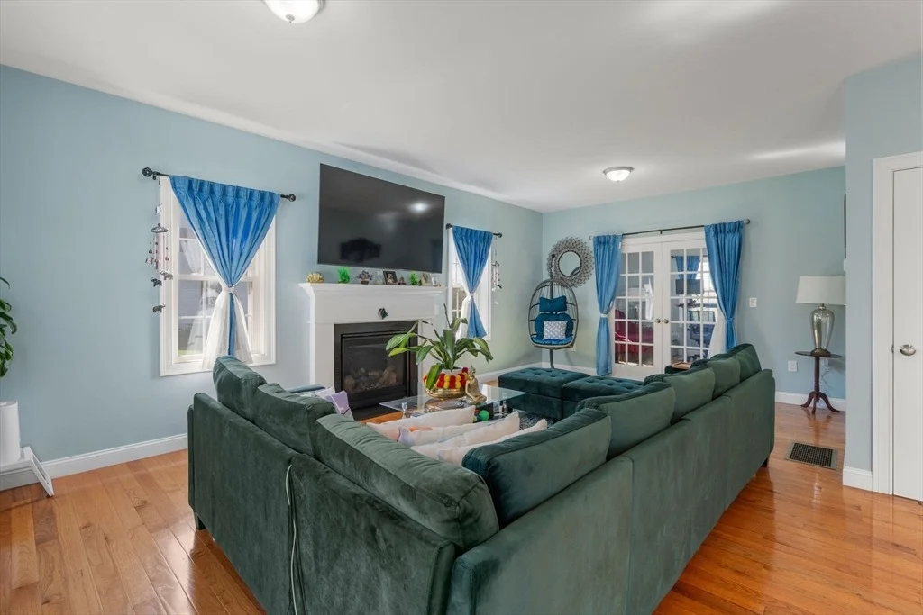 Photo of 32 Hycrest Rd