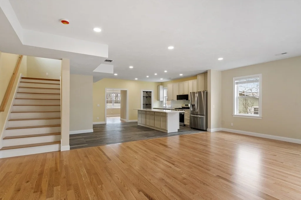 Photo of 23 Leslie Rd