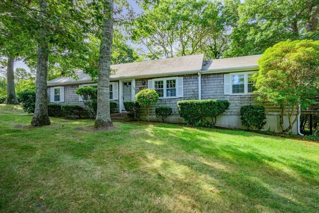 Photo of 109 Harbor Hills Rd