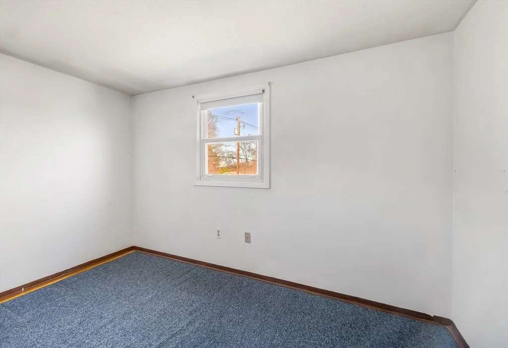 Photo of 21 Champlain Dr