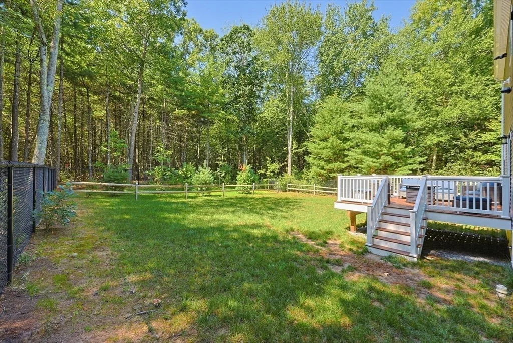 Photo of 74 King Philip Rd