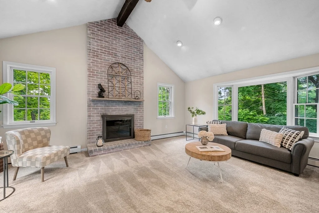 Photo of 10 Grandview Rd