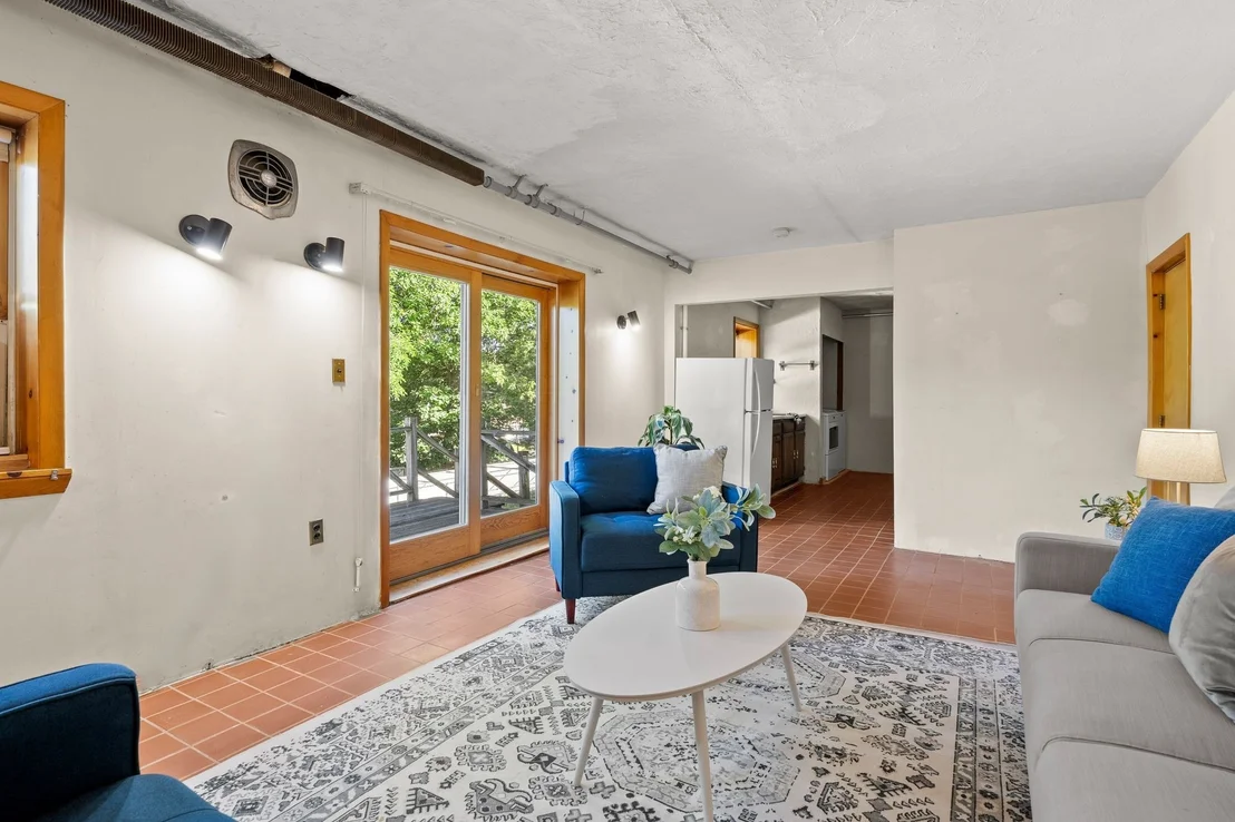 Photo of 298 Forest St