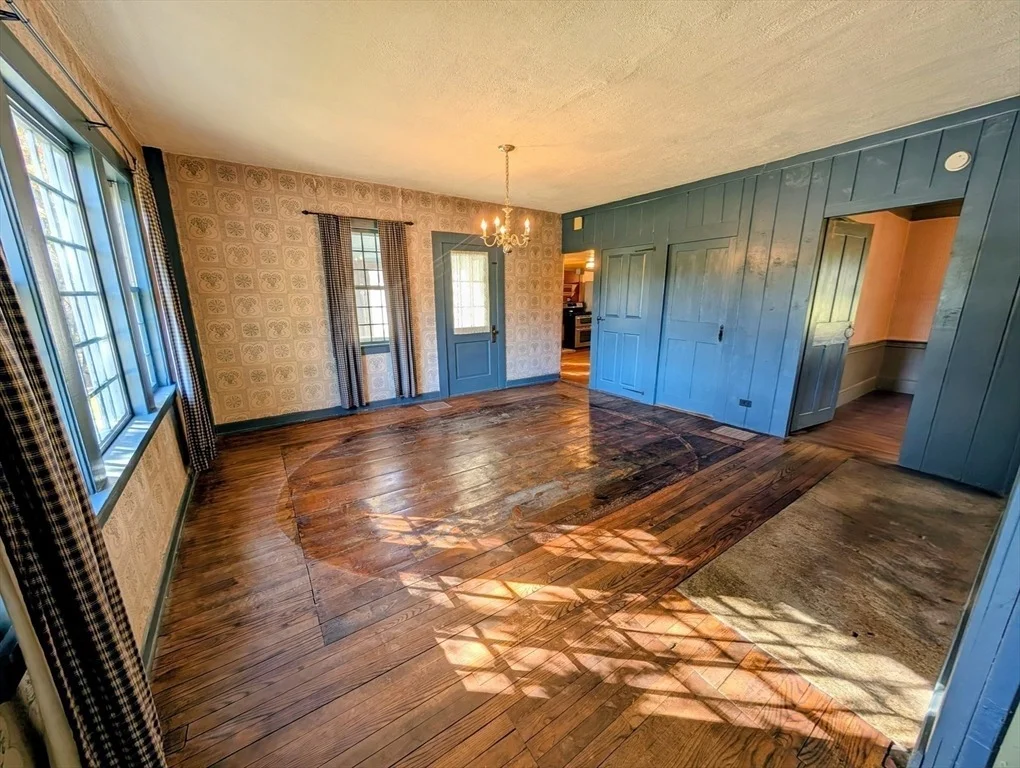 Photo of 216 Brookfield Rd