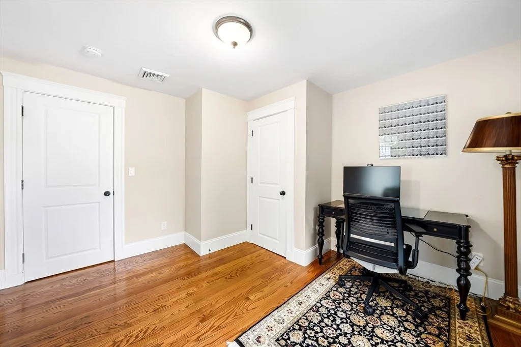 Photo of 18 Grayson Rd