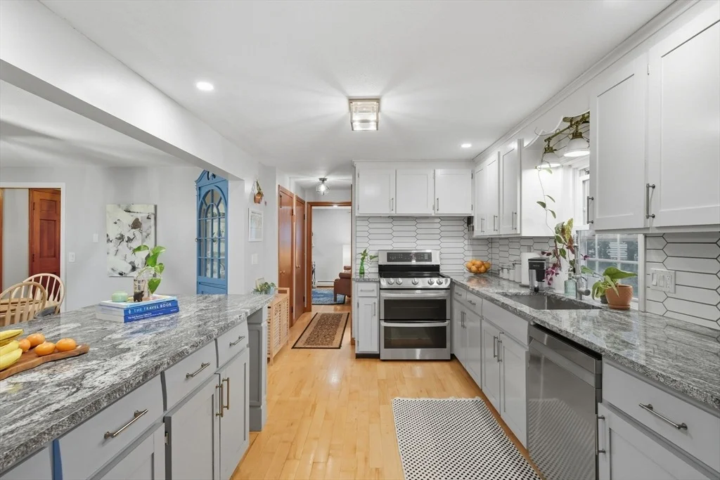 Photo of 551 West St