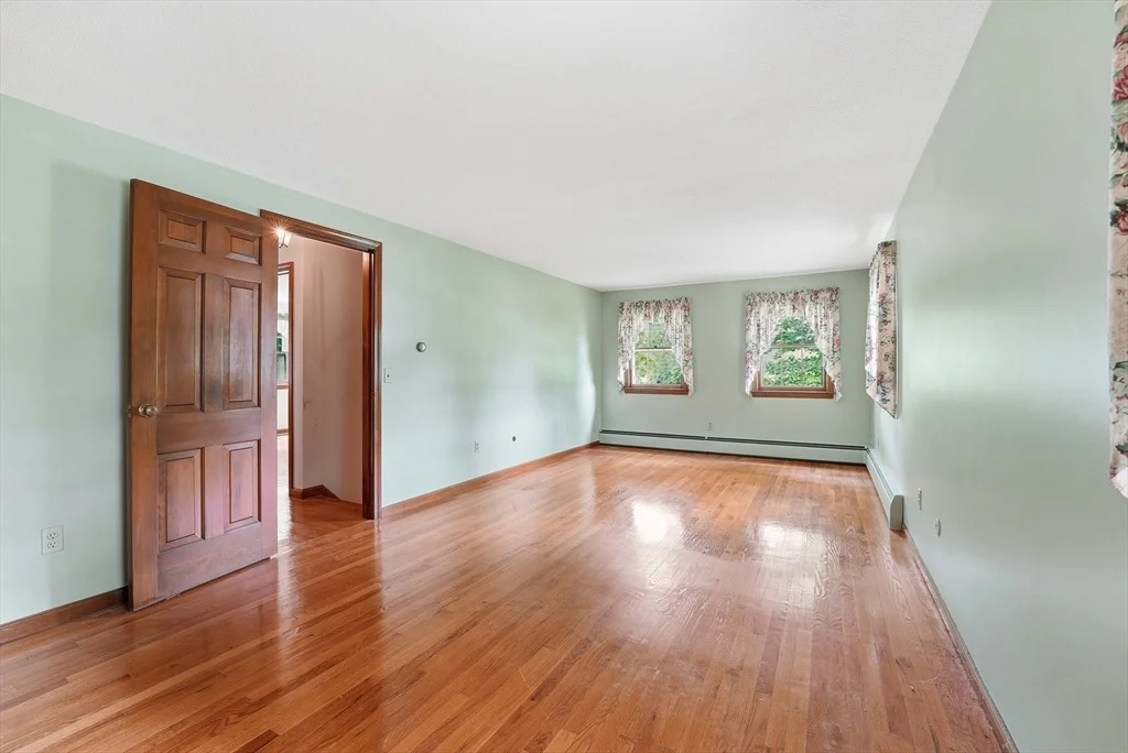 Photo of 17 Raymond Dr