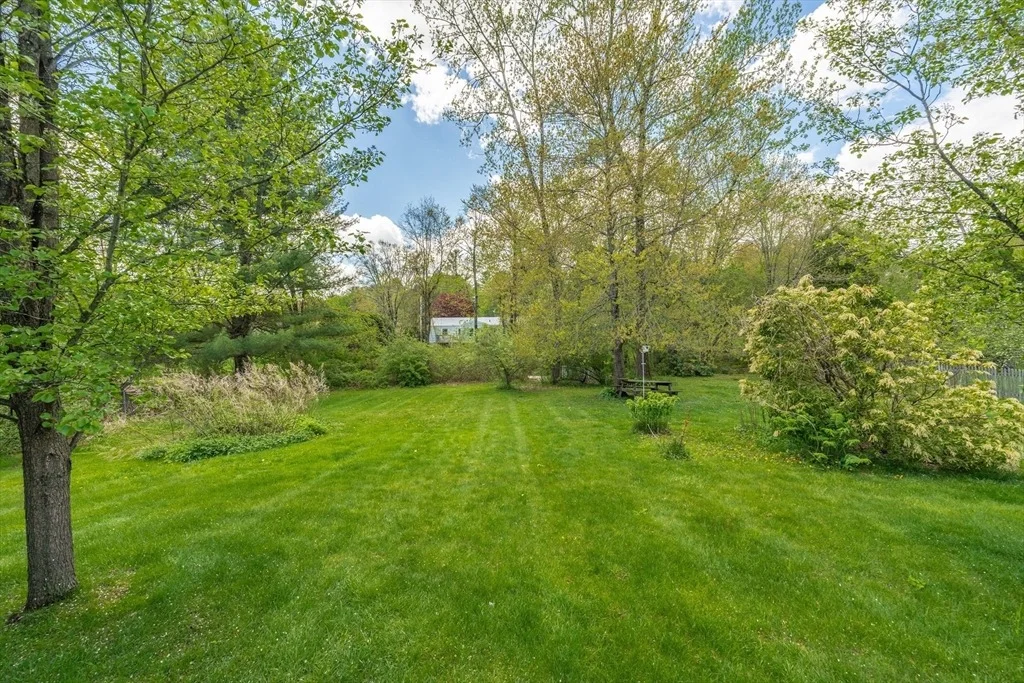 Photo of 183 Brookside Cir
