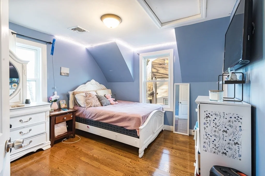 Photo of 12 Warren Pl