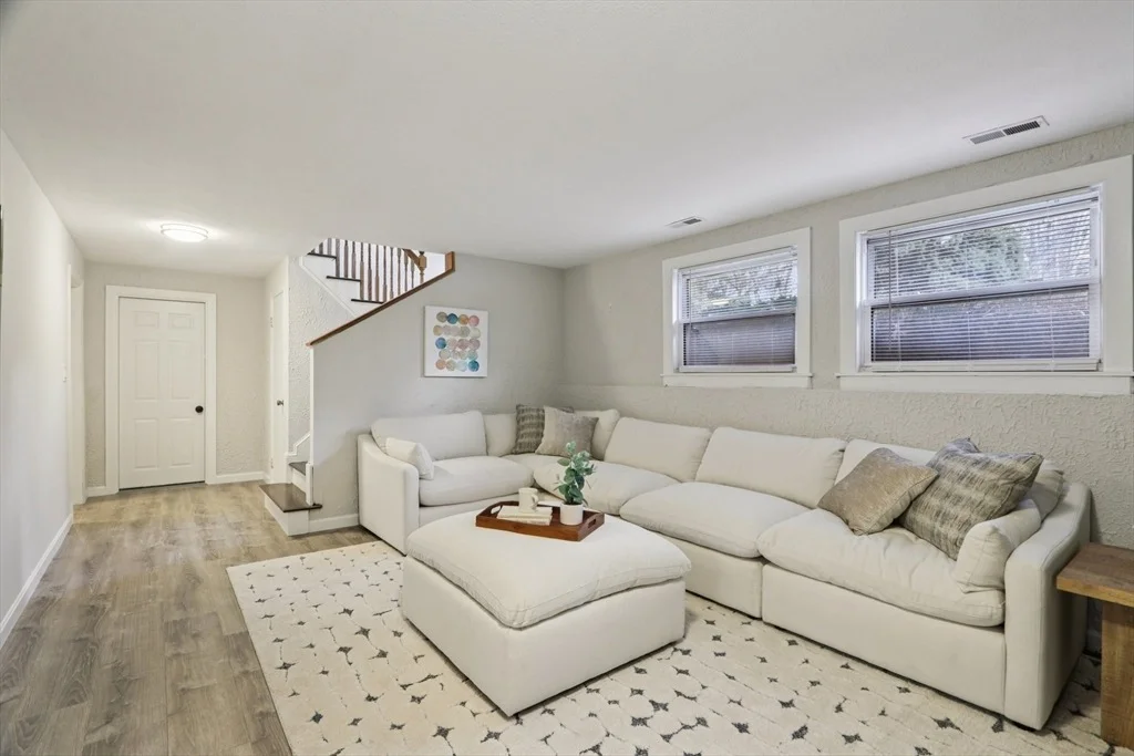 Photo of 1 Willow St