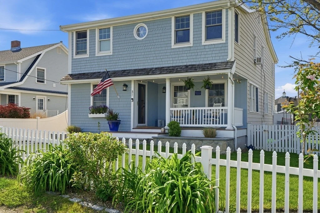 Photo of 37 Eleventh Ave