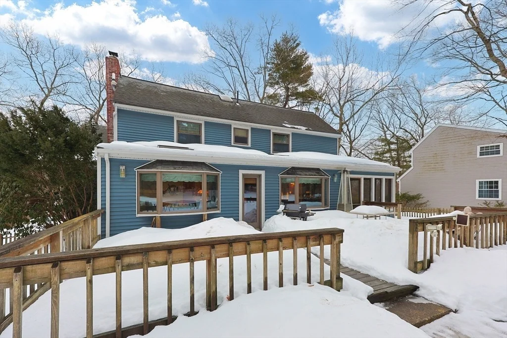 Photo of 18 Sherborne Cir