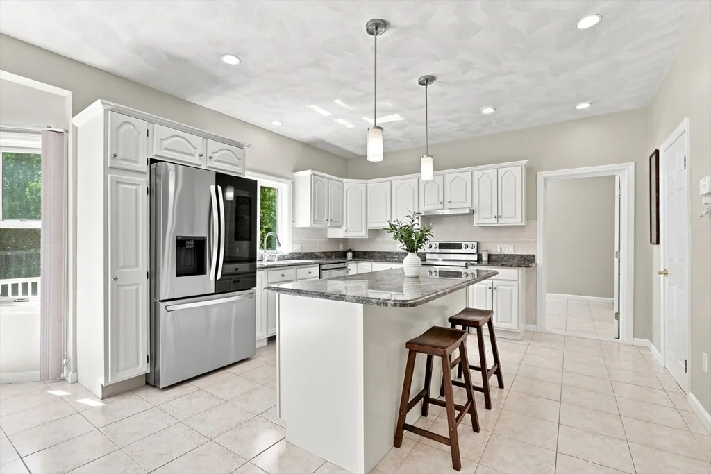 Photo of 9 Sullivan Cir