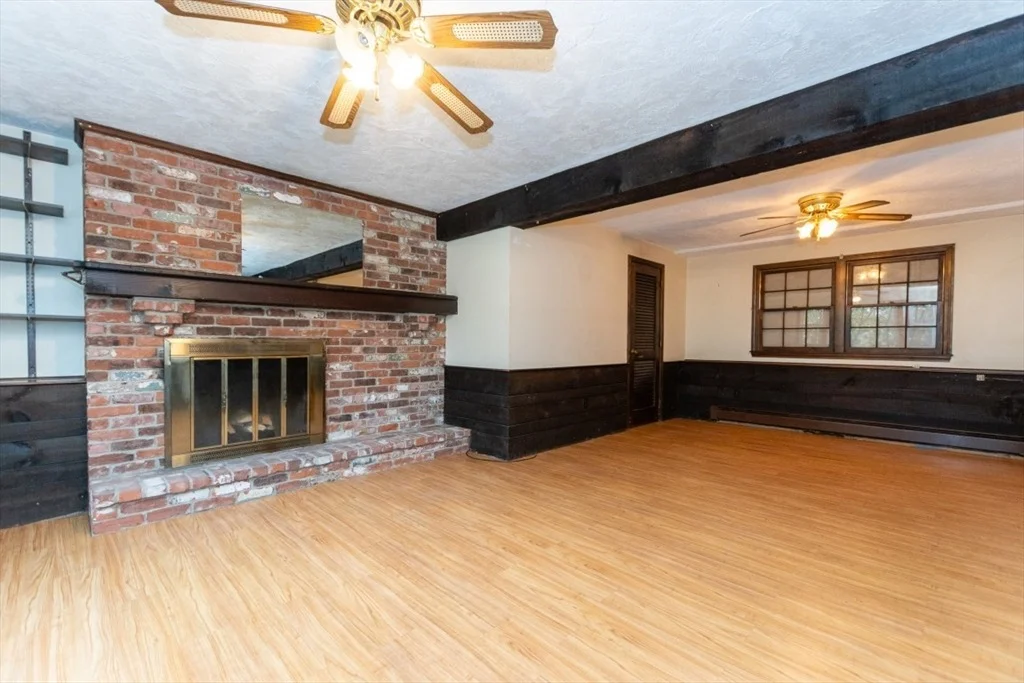 Photo of 49 Benton Circle