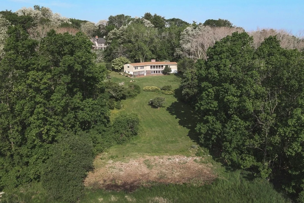 Photo of 235 Argilla Rd