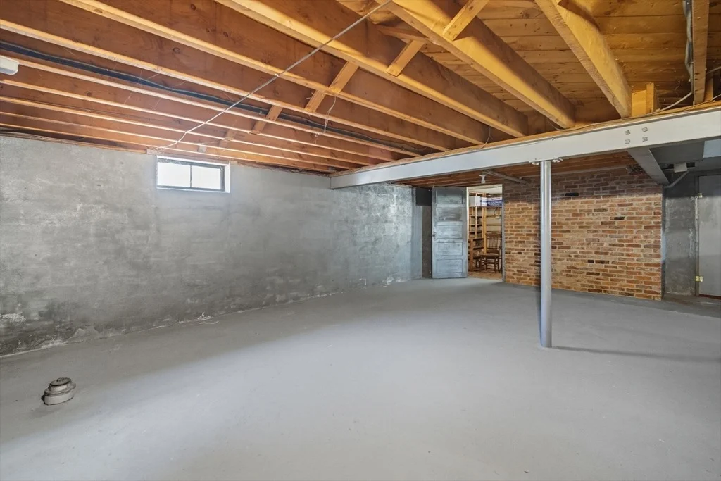 Photo of 43 Greenleaf Ave
