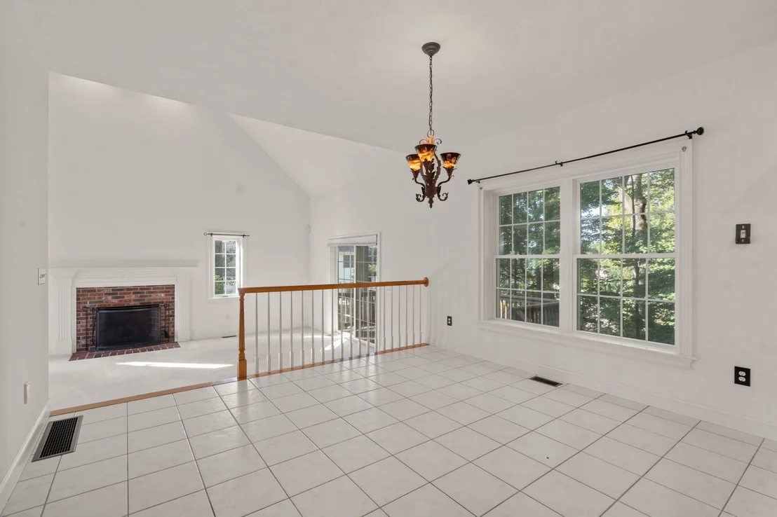 Photo of 34 Laurelwood Dr