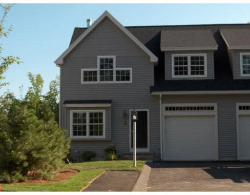 Photo of Unit 8 at 20 Greystone Way