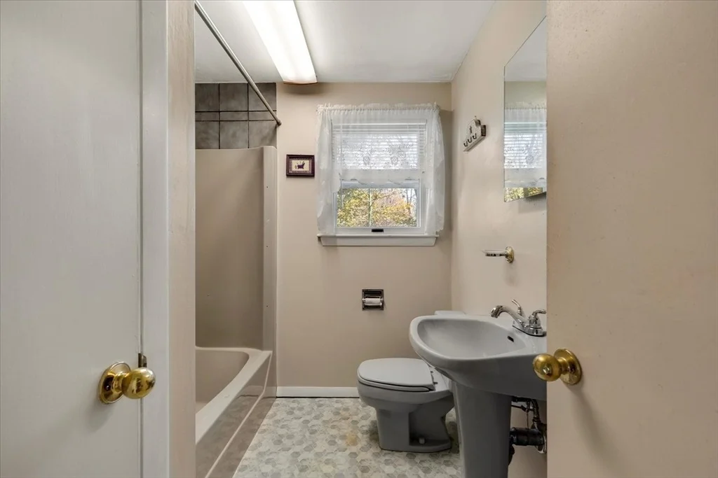 Photo of 281 Spring St