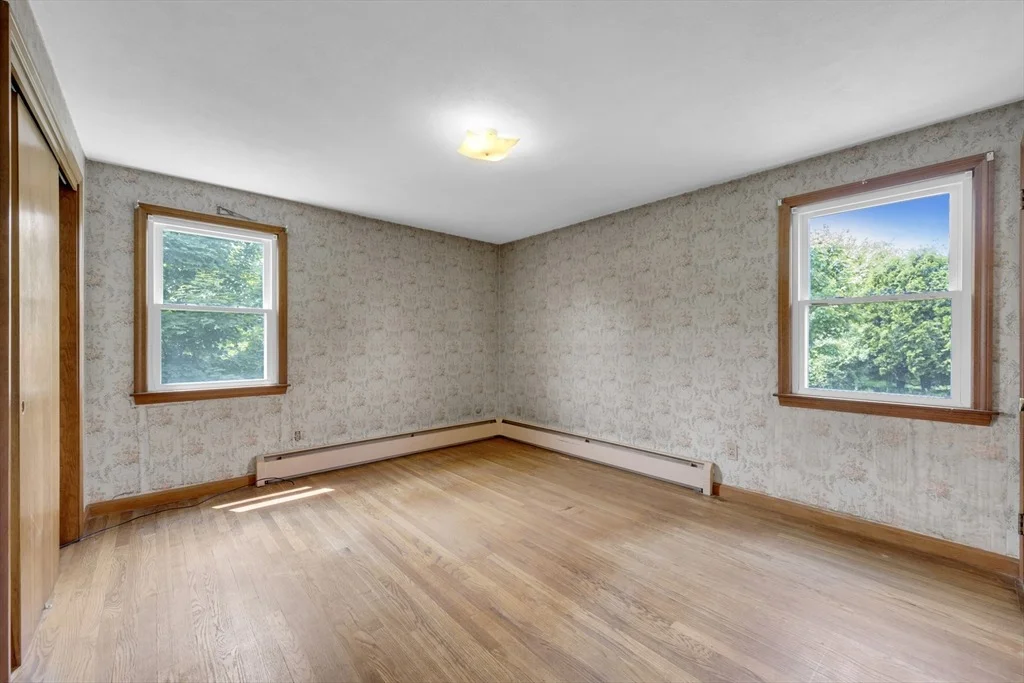 Photo of 1032 Tinkham Rd