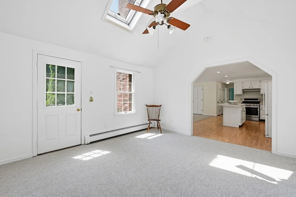 Photo of 295 Westwind Cir