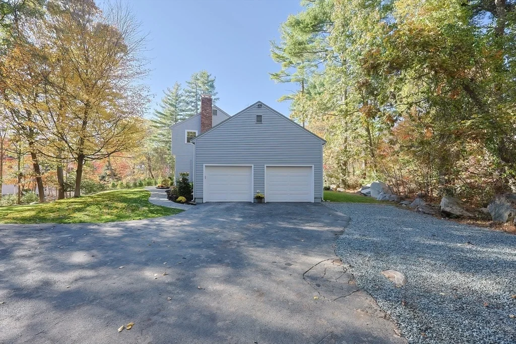 Photo of 4 Deerfield Road
