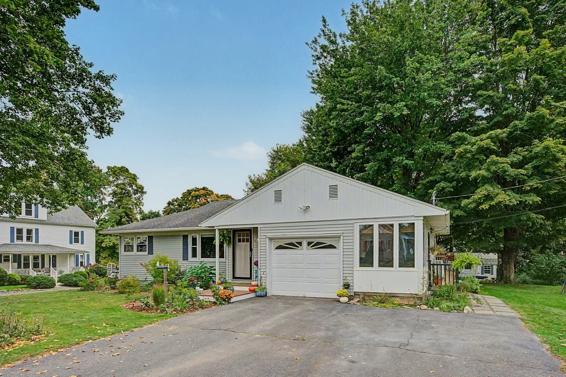 Photo of 10 Alden St